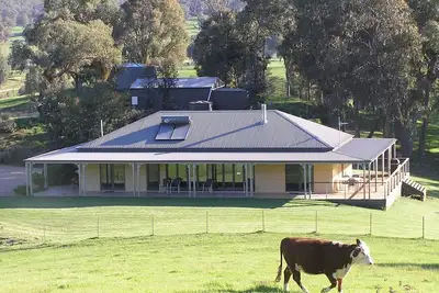 Image de Cow Grass Lodge Jamieson - un havre de paix au bord de la rivière!