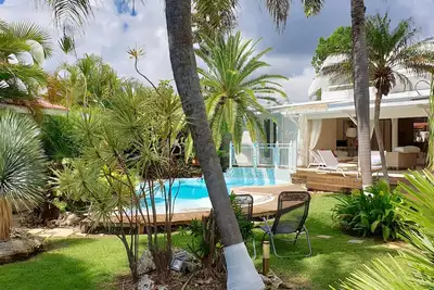 Image de Villa Iguanou + Piscine, en bord de mer proche plages et golf.