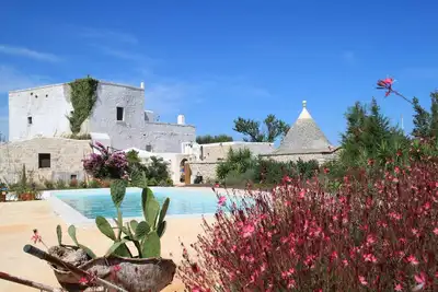 Image de Ancienne ferme avec piscine dans les Pouilles - usage exclusif