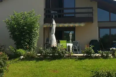 Image de Villa sur le lac de Neuchâtel
