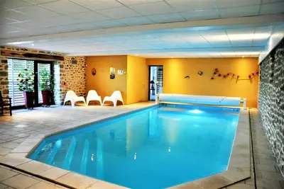 Image de Green Camp D'Octavie 15 Personnes, 500 M2 Piscine INTÉRIEURE 28° A L’ANNÉE