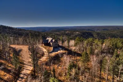 Image de 19 personnes! Parfait comme à la maison! Vues incroyables, bain à remous, sentiers de Vtt!