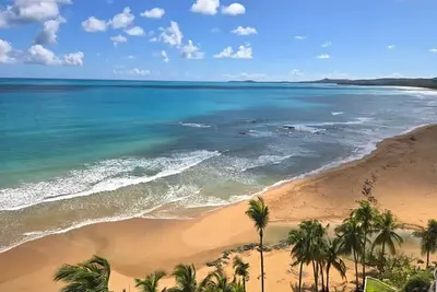 7th Heaven Beach & Ocean Front Condo @ Sandy Hills