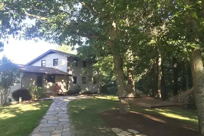 Image de Hilltop House Sur 15 Acres à seulement 15 minutes de Virginia Tech et Radford!