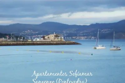 Image de Appartement pour 8 dans le centre de Sanxenxo