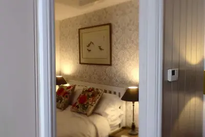 Image de Cosy Cotswold - The Snug - chalet dans le centre de Burford