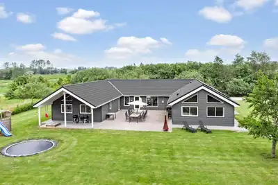 Image de Belle maison à Idestrup avec sauna