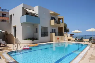 Image de Résidence de vacances avec piscine, proche de la mer, Wifi | Sfakaki, Crète