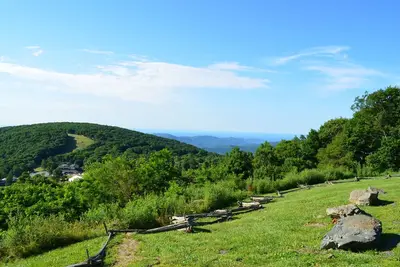 Image de Condo de 3 chambres sur le 18e trou à distance de marche de nombreuses commodités.
