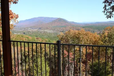 Image de Cabine avec vue imprenable sur la montagne!