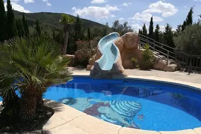 Image de Gîte rural (location complète) Zone de montagne avec piscine pour 4 personnes