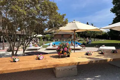 Image de Rome au bord de la piscine