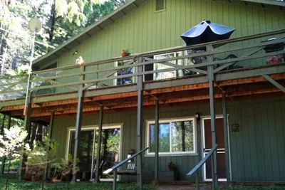 Image de Dutch Flat, Serenity Central: une maison confortable dans les bois