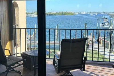 Image de Perfect Bayside Condo