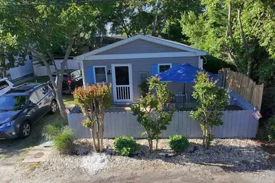 Image de Super 2br / 1ba - 1/2 pâté de maisons de la plage!