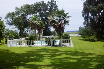 Image de Pine Port Paradise