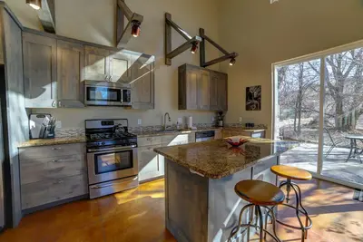Image de 3b / 2b Modern Downtown Moab Townhouse - Nettoyage et WiFi gratuits