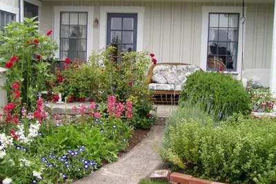 Image de Private Garden Cottage Dans le quartier historique de préservation de Mendocino