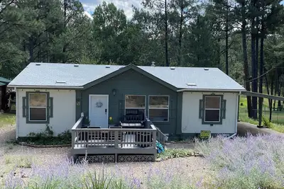 Image de Nouveau Remodel, nouvelle inscription - À côté du 16e trou sur The Links Golf Course