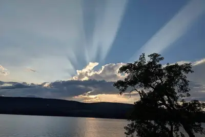 Image de Lakehouse- Maison récent sur East Side Of Canandaigua
