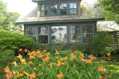 Image de Cottage Maine classique avec vue sur l'océan