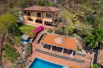 Image de Accueil Waterfront sur Laguna de Apoyo avec piscine à débordement