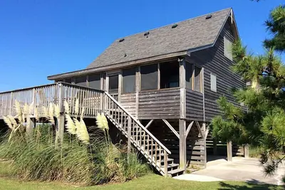 Image de Allez \"Down South\"! 3br / 2ba, à quelques pas de l'océan, magnifique coucher de soleil