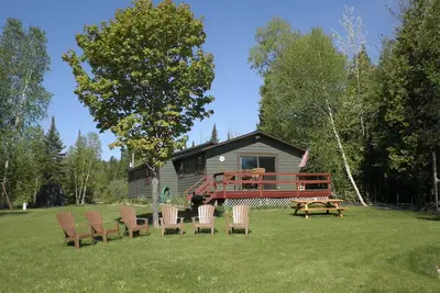 Image de Happy Family Leelanau Lakefront Cottage