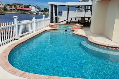 Image de Accès direct au golfe, visites des dauphins, piscine demander un rabais d'automne