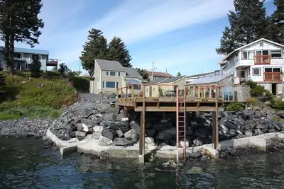 Image de Beachside Retreat-Oceanfront Home