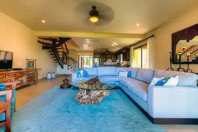 Image de Villa de luxe sur le lac, sécurité 24h / 24, familial, concierge sur place