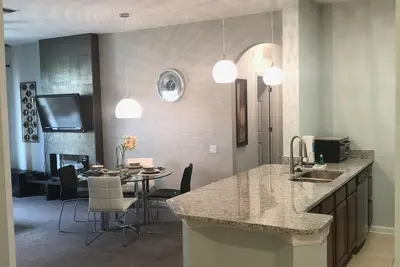 Image de Vista Cay-by Convention Center, parcs à thème, centre-ville!