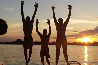 Image de Échappez à l'agitation et profitez du lac pour vivre un week-end ou rester une semaine