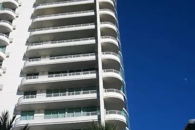 Image de 60% Off Five Star Grand Luxe Unit / 30-90 Location-2/2 Condo $ 63 par nuit.