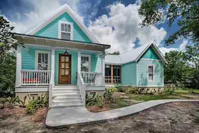 Image de Ocean Springs à pied de la plage, près du vieux centre-ville