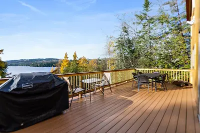 Image de Rangley Lake Waterfront! ! !