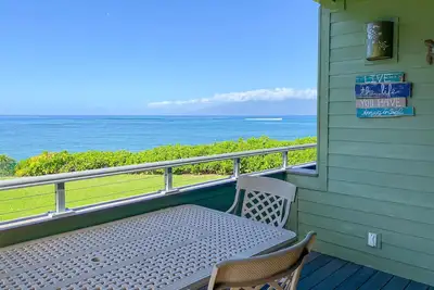 Superbe 3-Bedroom Condo Oceanfront! !