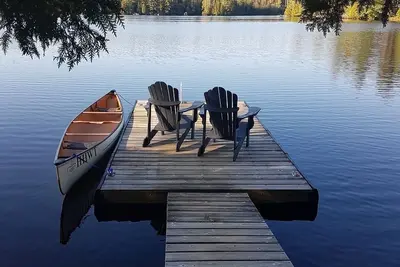 Image de 3- Chambre Lakeside Log Cottage - Gooderham Lake, Haliburton