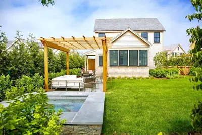 Image de Belle nouvelle maison avec un spa privé- Près de la plage, w / Piscine, tennis, accès au gymnase