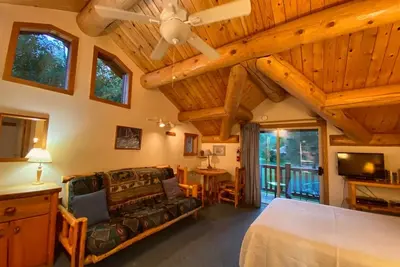 Image de Studio spacieux Sleeping Wolf au Wolfridge Resort