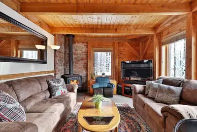 Image de La cabane à Killington: à droite - près de la montagne, des restaurants, des bars et des magasins