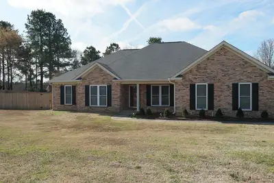 Image de L'un des meilleurs emplacements pour le tournoi de golf. À quelques minutes du centre-ville.