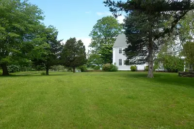 Image de Maison coloniale historique sur l'eau