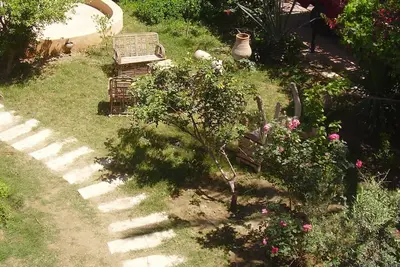 Image de villa indépendante avec jardin