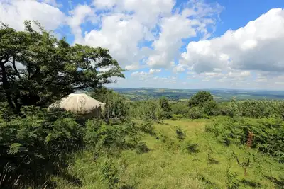 Image de Yourte {20ft de diamètre} avec Bathhouse à East Cornwall Uk - 5 * hors réseau