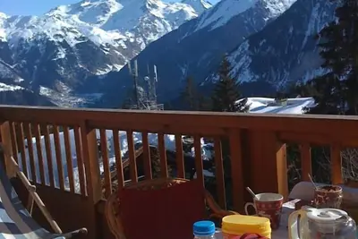 Image de Appartement dans résidence de style chalet - vue sur le massif de la Vanoise