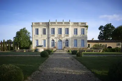 Image de Château de Birot - Maison de charme au coeur du vignoble
