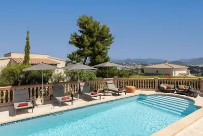 Image de Villa de luxe avec piscine privée et belles vues sur la baie, à Santa Ponsa