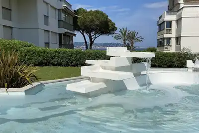 Image de Resdence du Port -1 ch-Jardin Botanique, pieds ds l'eau