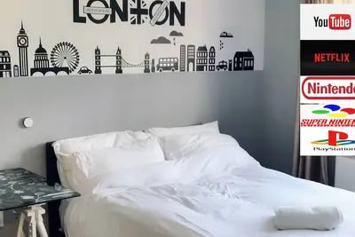 Image de Maison Luxueuse avec 5 Chambres